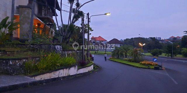 RUMAH PEGUYANGAN KANGIN DENPASAR 70924 1