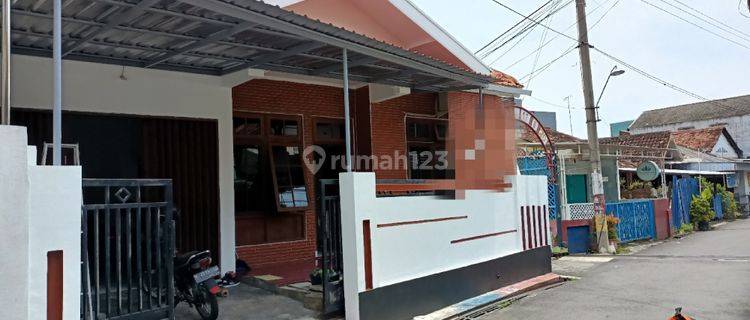 Rumah Siap Huni Tengah kota, dekat UNISBANK/PANDANARAN,bisa untuk kos 1