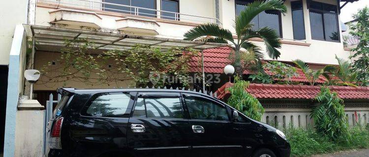 RUMAH MEWAH 3 LANTAI 3, 5 M DI TEMBALANG UNDIP - SEMARANG 1