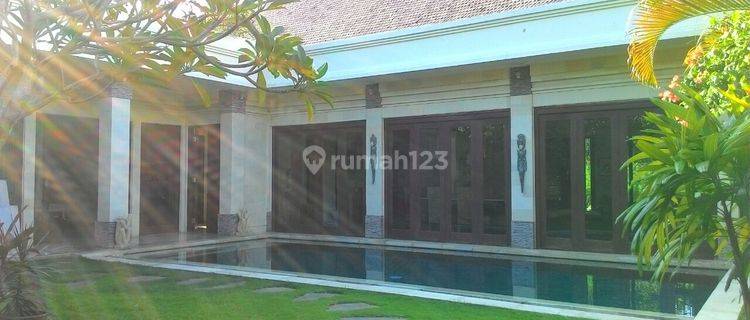 beautiful villa in Sanur area 1