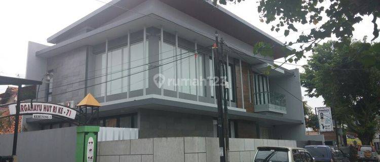 RUMAH BARU 2 lantai pusat kota bebas banjir Di Jl. Kemuning, Semarang 1