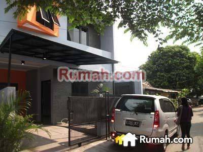 Rumah Minimalis 2 lt....fresh dan terawat 1