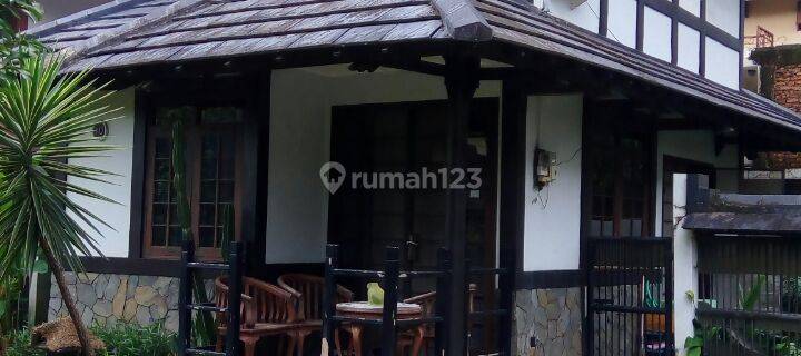 Rumah di lingkungan asri tenang pemandangan bagus di Sentul City 1