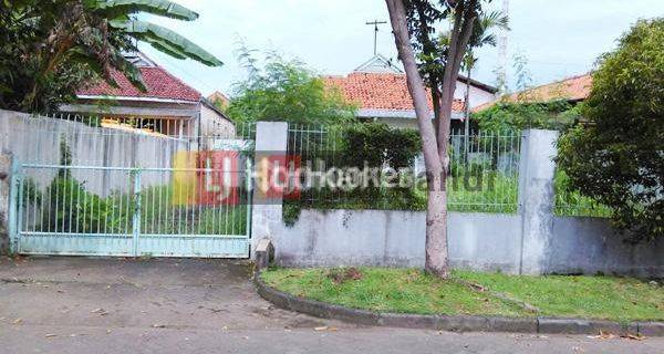 Rumah di Taman Ade Irma Suryani Semarang 1