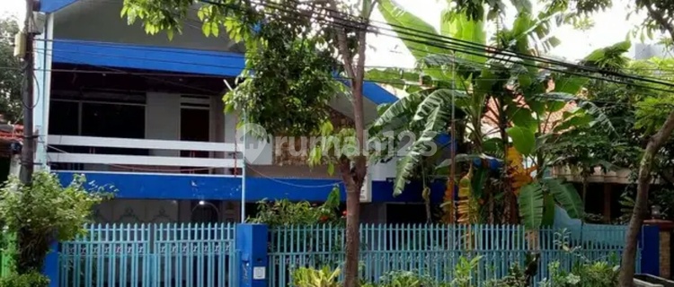 Gayungsari zero house, near Al Akbar Mosque Surabaya 1