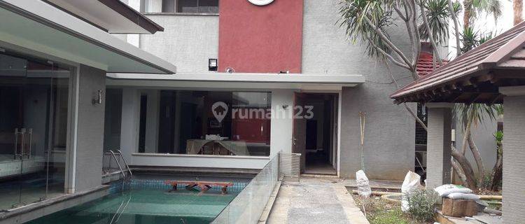 Rumah Mewah Bagus Dengan Swimming Pool Lokasi Strategis Di Sektor 3 Bintaro Jaya  1