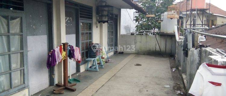 Rumah Kost-kostan Aktif Lokasi Jl. Raya Moch Toha 1