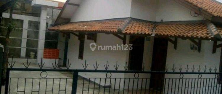 Rumah BU, luas tanah 150 m2,  nempel dgn bintaro sek 7 1