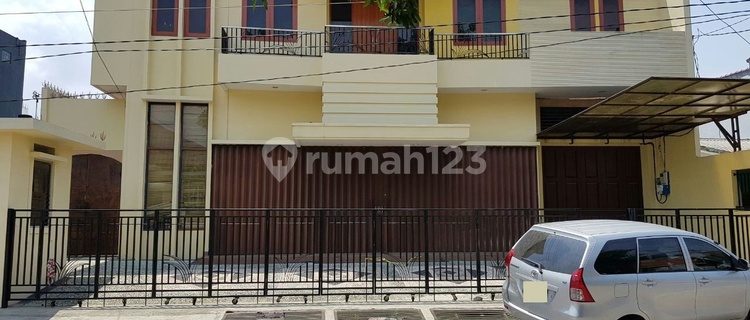 Rumah Bagus 2 lantai Tengah Kota Bisa Untuk Kantor/kos/guesthouse 1