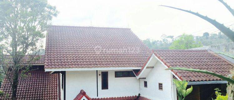 Rumah Villa Di Pakar Dago Ciburial Bandung 1