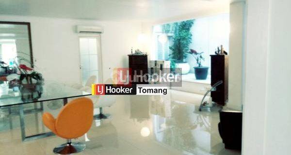 RUMAH Bagus Modern Classic, NEGO sampe Jadi dalam cluster Taman Kebon Jeruk Intercon, Jakarta Barat 1