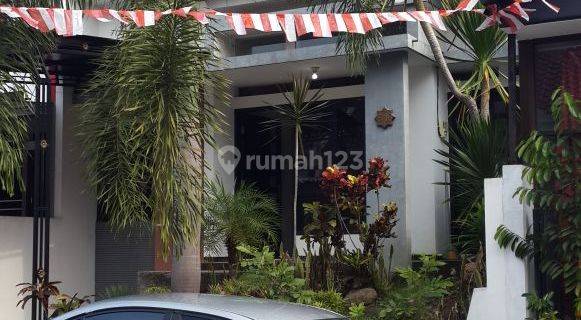 Rumah modern murah plus perabot di perumahan Pandanwangi Malang 1