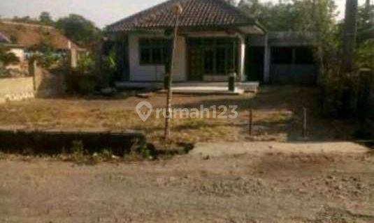 Rumah Strategis di Ujungjaya Kertajati Majalengka (Lebar Muka-+20M) 1