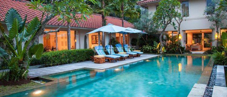 Very Luxury and Amazing Freehold Villa at Beach Side Sanur area and Just a Minutes walking distance to the beach at Sanur Bali 1