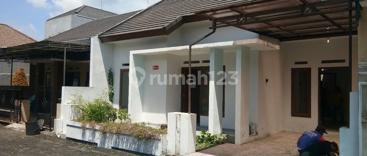 Rumah Cluster Cantik Fajarindah Colomadu Karanganyar 1