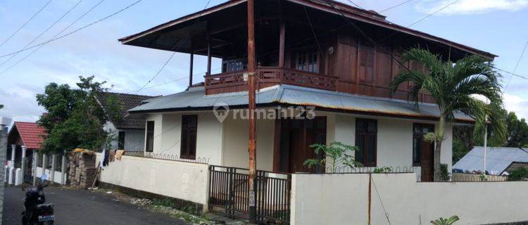 rumah cantik 2 lantai di menado 1