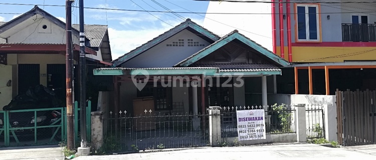 Semi furnished house location BDS 1