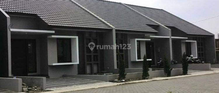 Rumah Minimalis Mainroad KolMas Cimahi Bandung 1