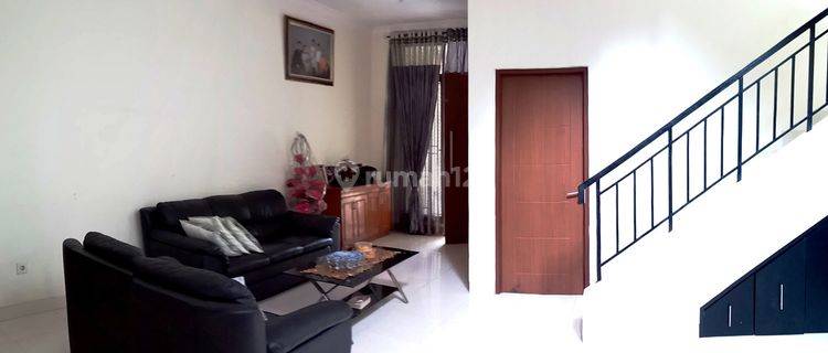 Dijual Rumah Minimalis 2 lantai Siap Huni di West Esplanade, Grand Wisata 1