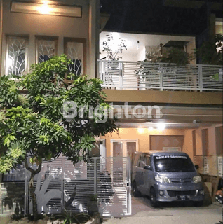 Rumah 2.5lantai Green Garden Gresik dekat Icon Mall 1