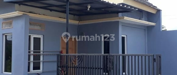 Rumah unik minimalis siap huni di cinunuk dekat kampus UPi 1
