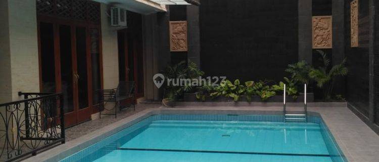 RUMAH MEWAH JL CIBEBER JAKARTA SELATAN SWIMMING POOL 1