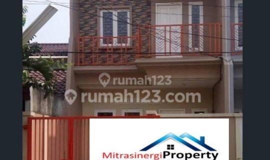 Rumah minimalis 2 Lt siap huni full renovasi harga terjangkau 1