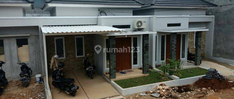 Di jual rumah cimanggis depok ready siap huni dekat MRT, stasiun kereta,pintu toll ,halte busway,KRL, dekat pusat perbelanjaan,tempat wisata,kuliner pusat pendidikan,dan pemerintahan , Dan area perkantoran 1