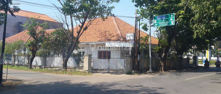 Rumah dalam kota 1