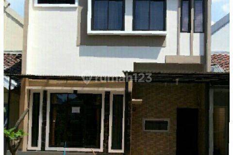 Rumah Bagus 2 Lantai di Cluster Meadow Green Lippo Cikarang 1