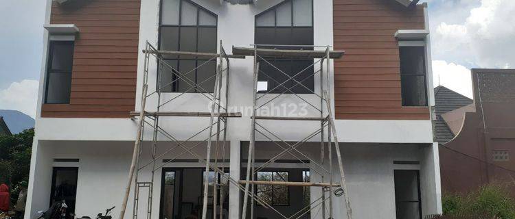 400jtan Rumah 2 Lantai Sindanglaya dekat Lapas Sukamiskin arcamanik antapani Kota Bandung 1