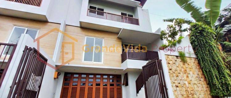 Ampera / Kemang - Rumah Siap Huni Di Dalam Townhouse, Private Swimming Pool 1