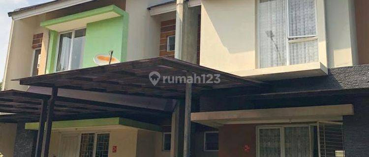 Rumah Minimalis  Sevilla Bsd  2 Lantai  Bagus Siap Huni 1