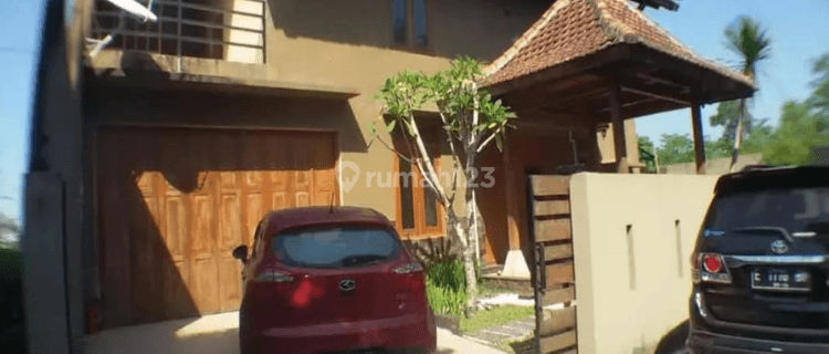 Rumah Villa Murah Kolam Renang Mewah Jogja 1