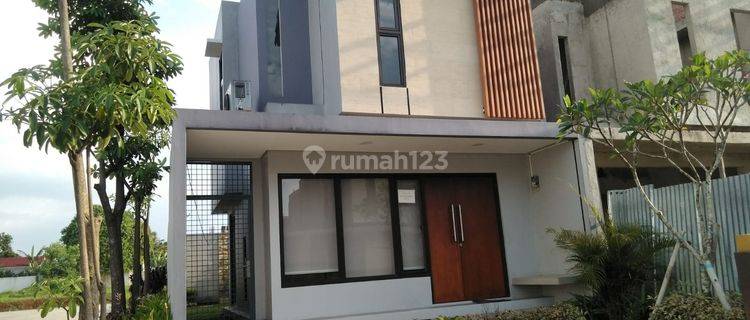 Rumah Cantik Asri Luas dan Nyaman 1