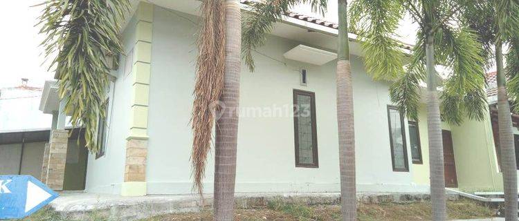 RUMAH 4KT ONE GATE SYSTEM MODEL VILLA DI GRESIK REGENCY, GKB, GRESIK 1