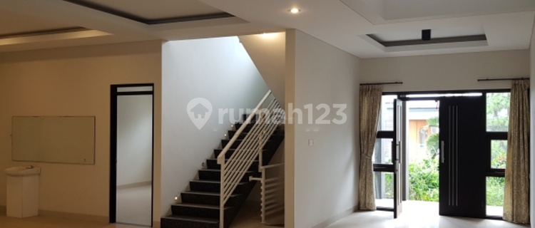 Price Drop! New, Nice Minimalist 2-Story House in Setraduta, Bandung 1