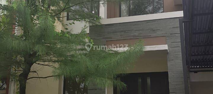 Rumah Modern Minimalis di Palm Hill Papandayan Semarang 1