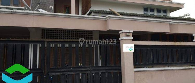 RUMAH BAGUS DAN LUAS 2 LANTAI DI SERENGAN SOLO 1