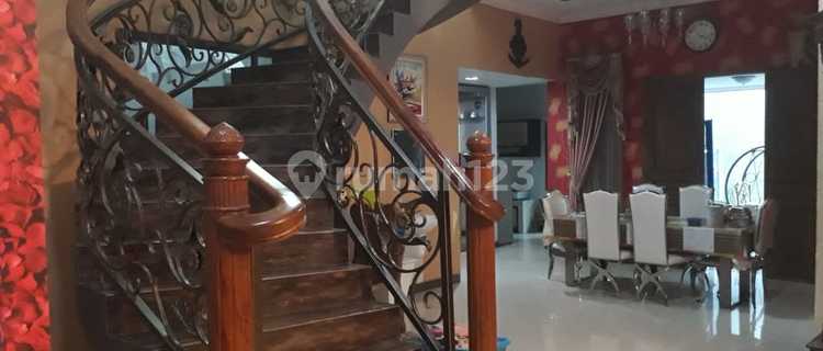 A Safe and Comfortable House on Jl. Lamper Tengah, Semarang 1