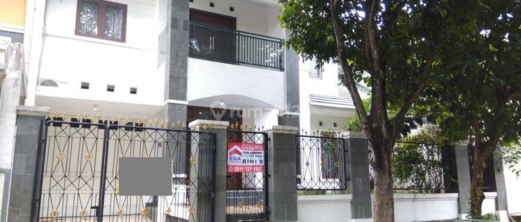 Rumah Sewa 2 lantai Di BSD  1