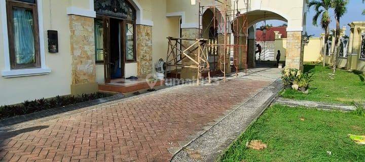 Semarang Rumah Villa Cozy S.pool Jl. Sindoro Ungaran Semarang,jawa Tengah 1