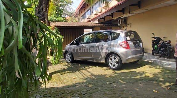 Rumah hitung tanah di Kemanggisan Raya 1