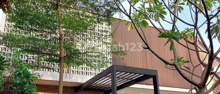 Unique Design House in a Comfortable Complex in Karang Tengah Lebak Bulus 1