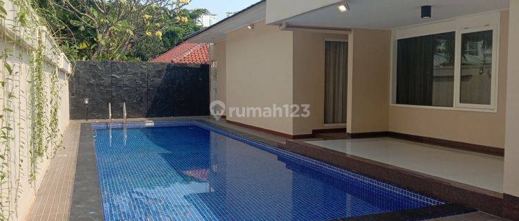 Big, beauty and comfortable house at Senayan, South Jakarta, is available now 1