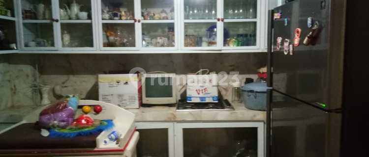 Rumah 2 lantai Bagus di Moneter Sasak Dua 1