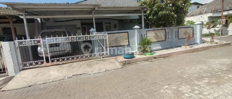 Rumah murah asri di Puri Anjasmoro 1