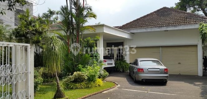 Rumah Luas Diarea Jl Ampera+S.Poll Akses Tol TB Simatupang 1