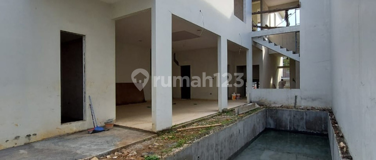 HOUSE / TOWNHOUSE BENOA on JERUK PURUT Street, South Jakarta (MODERN) 1