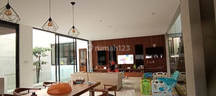 Rumah Lux Mewah Rajawali Bandung Semi Furnished tdk jauh dari mainroad 1